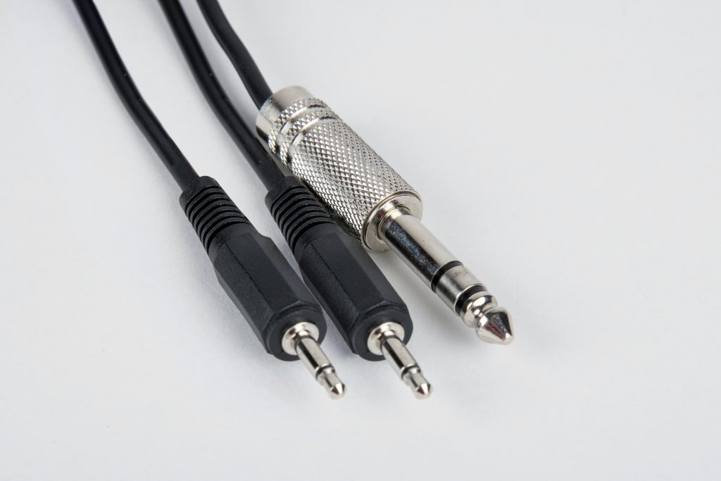 3.5mm Mono Jack Plug 2x 6.35mm Mono 1/4" Female - Foto 1